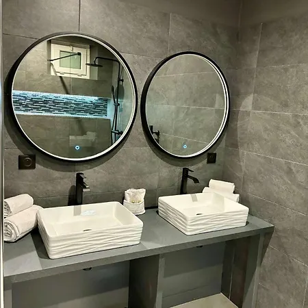 公寓 Le Jardin D'eden - Junior Pmr Luxe - Petit Dejeuner Inclus Pour 2 Personnes 阿格德