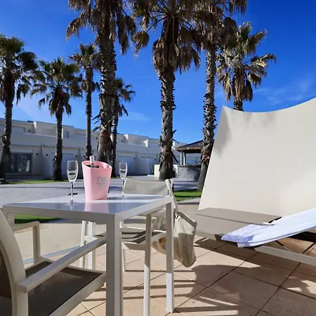 Le Jardin D'eden - Junior Pmr Luxe - Petit Dejeuner Inclus Pour 2 Personnes * 阿格德