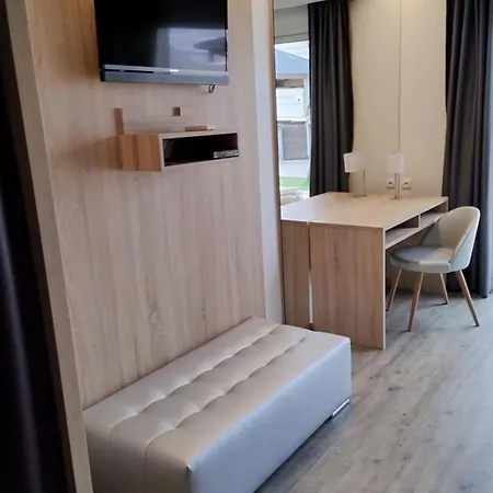 Apartament Le Jardin D'eden - Junior Pmr Luxe - Petit Dejeuner Inclus Pour 2 Personnes *